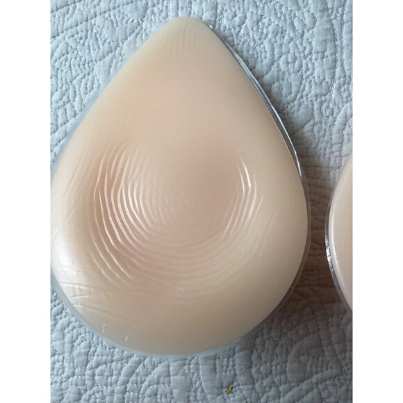 Silicone Breast Forms*Crossdressers*Sissy*Cosplay*Teardrop Shape*NIB*800g*C Cup - Picture 4 of 8